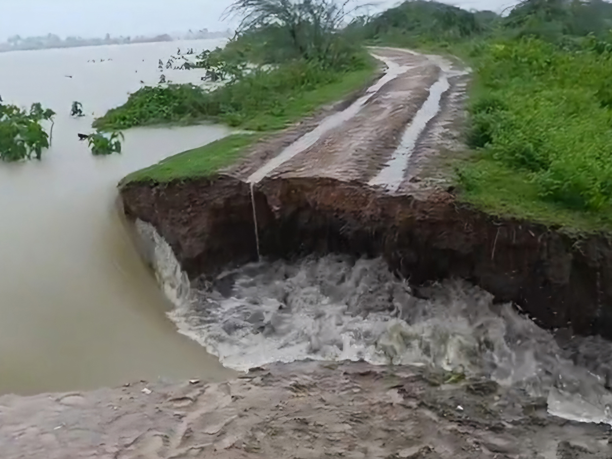 Heavy Rains And Floods In Vijayawada Photos Viral24