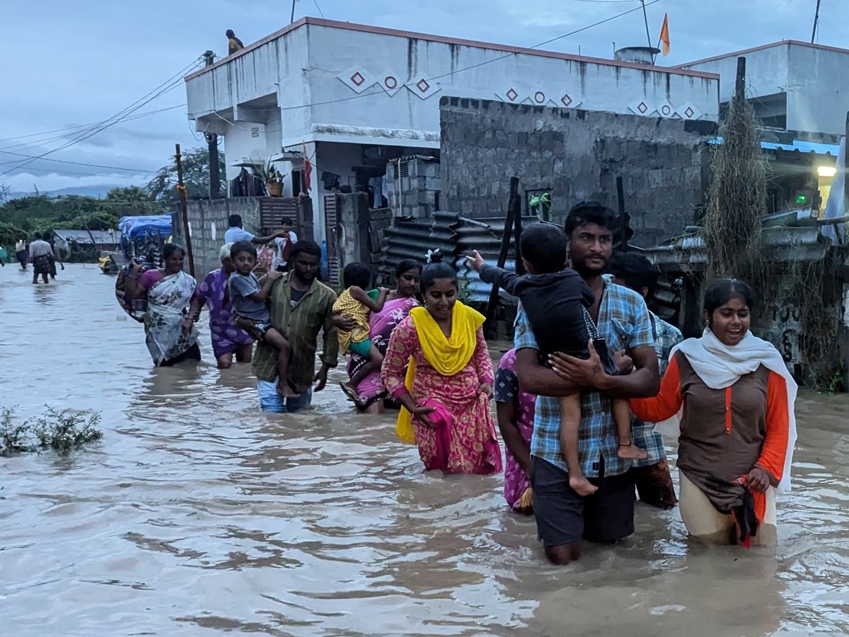 Heavy Rains And Floods In Vijayawada Photos Viral29