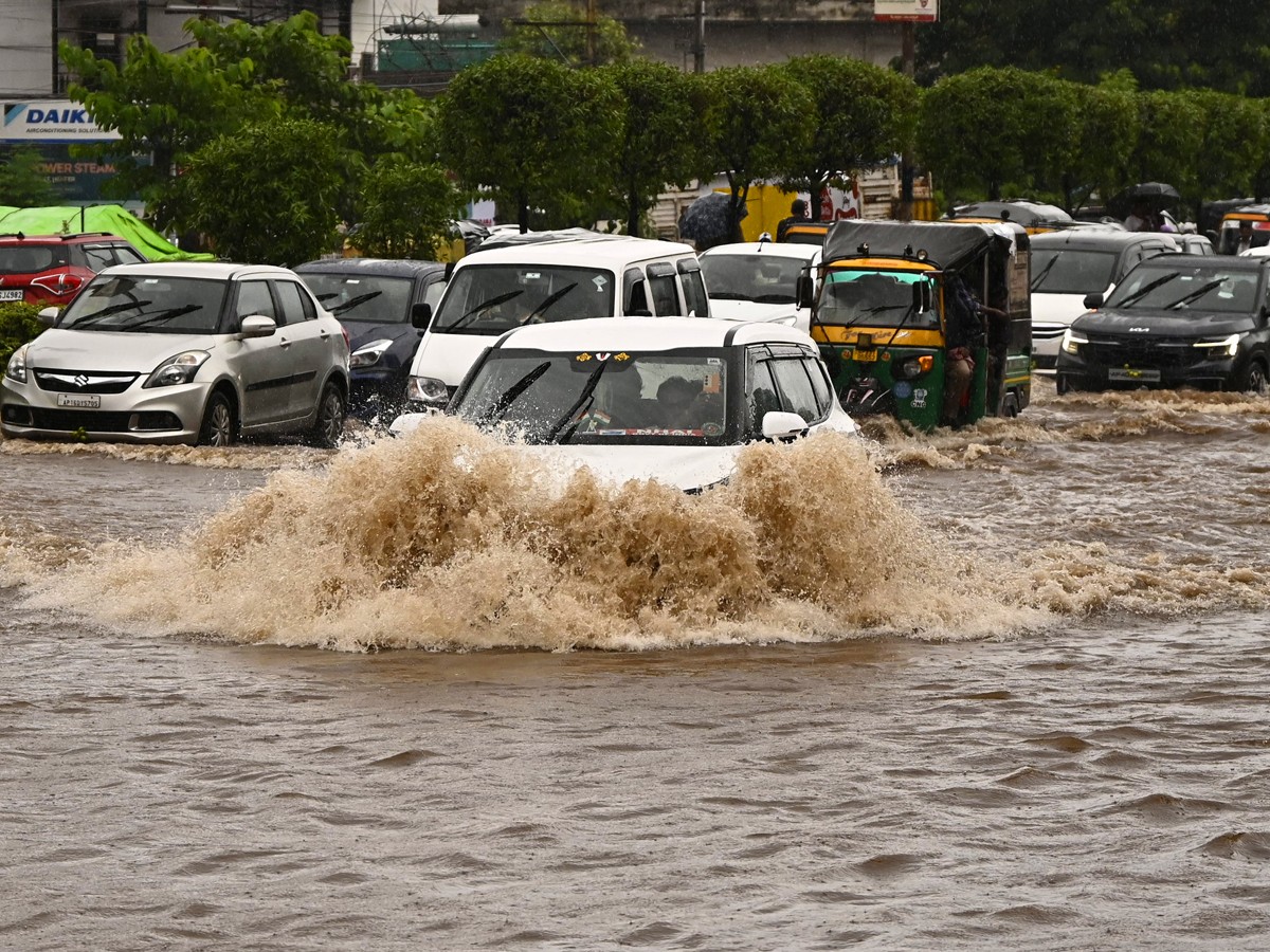Heavy Rains And Floods In Vijayawada Photos Viral9
