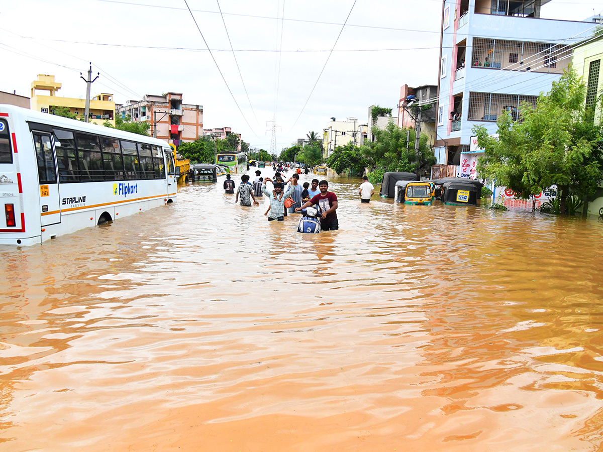 vijayawada Heavy floods today8