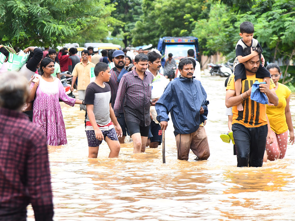 vijayawada Heavy floods today26