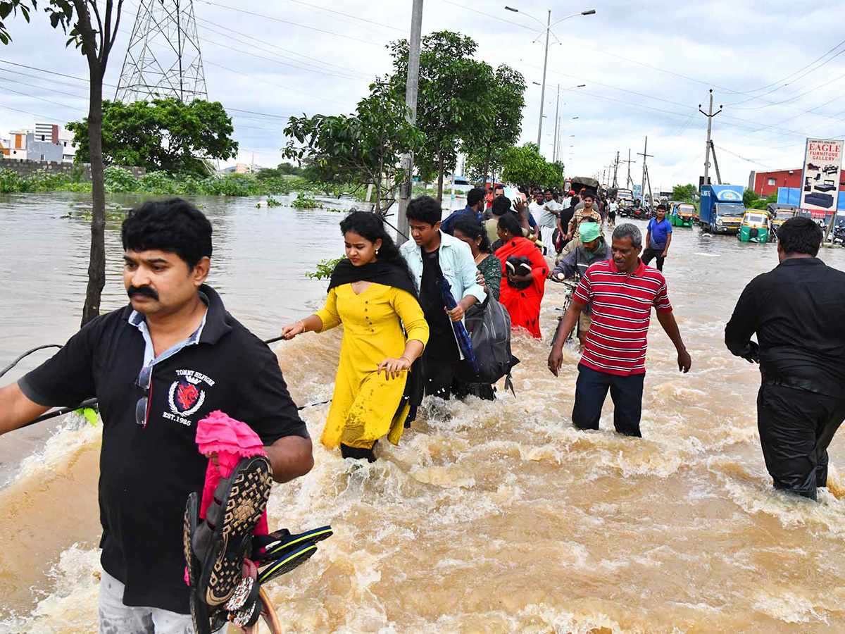 vijayawada Heavy floods today31