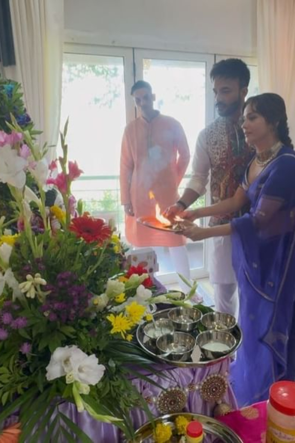 Bollywood Celebs Worship Of Lord Ganesh Photos viral19