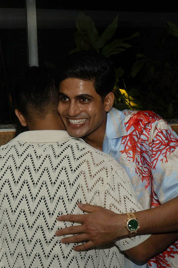 Shubman Gill Parties Hard With Buddies Ishan Kishan, KL Rahul And Shreyas Iyer Photos8