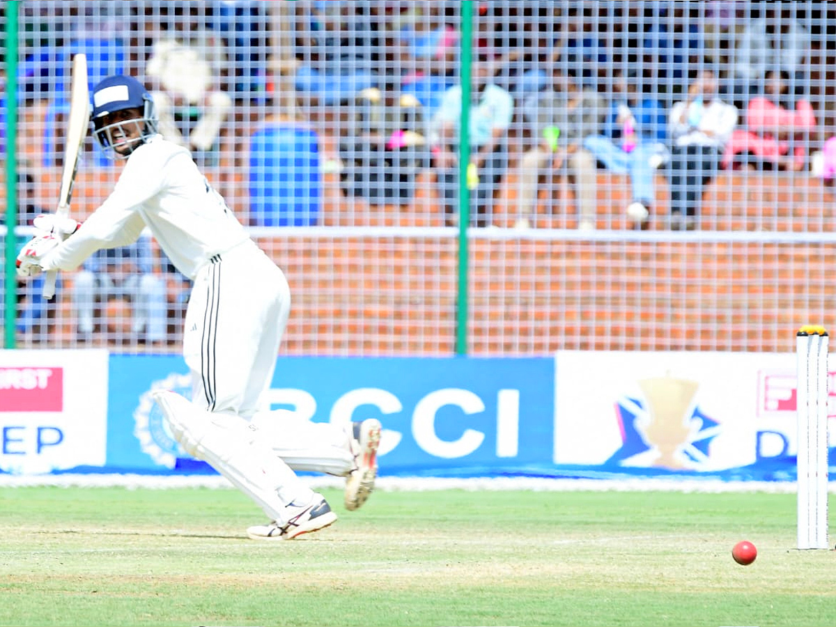 Duleep Trophy Second Match in  Anantapur Photos15