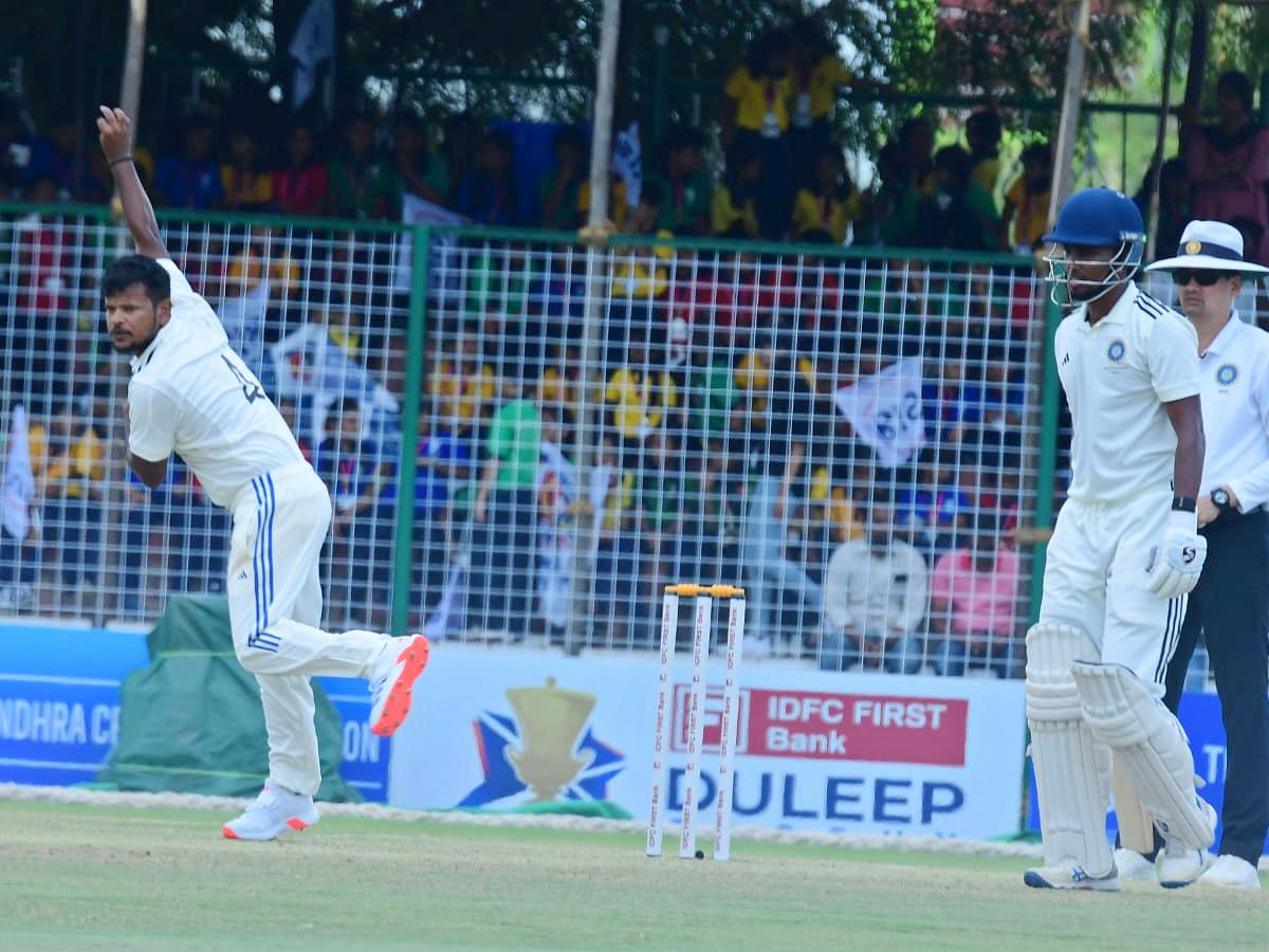 Duleep Trophy Second Match in  Anantapur Photos19