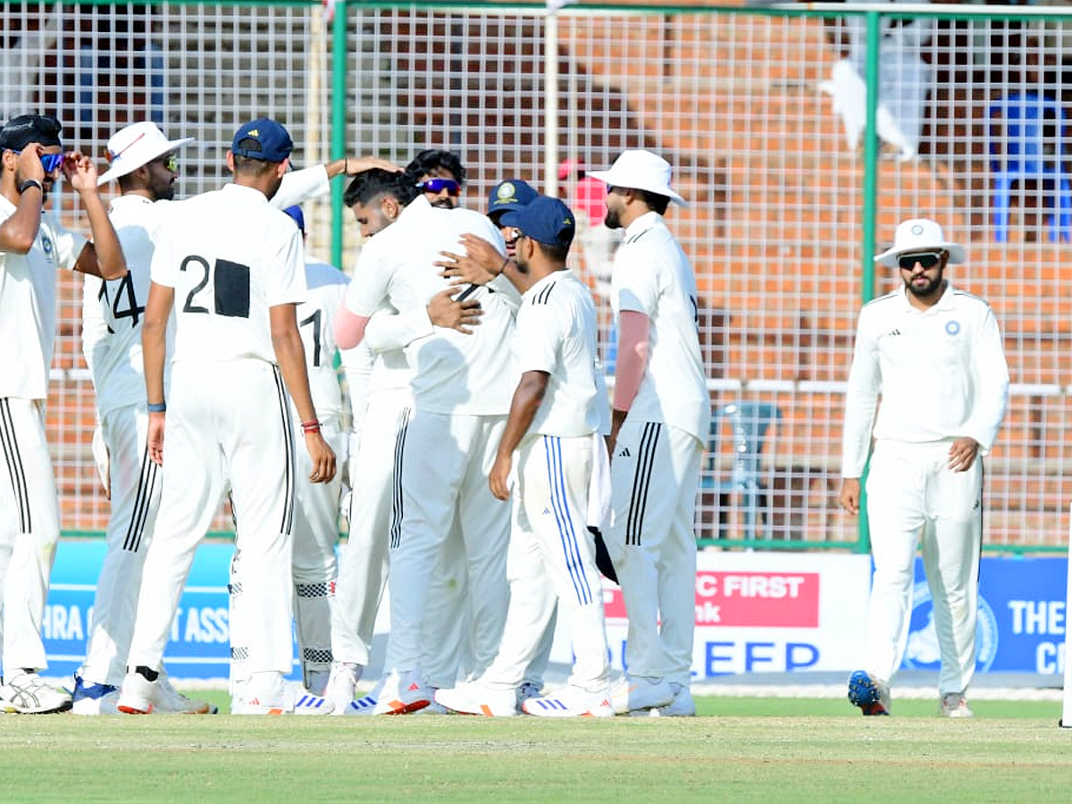 Duleep Trophy Second Match in  Anantapur Photos22
