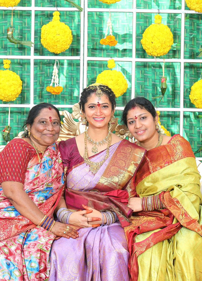 Jabardasth Rocking Rakesh Wife Jordar Sujatha Seemantham Function Photos6