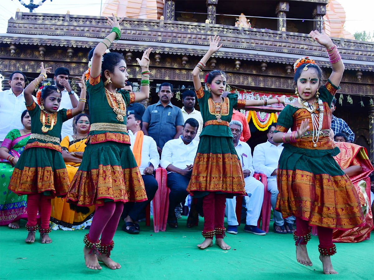 Vinayaka Nimajjanam 2024 at Anantapur Photos5
