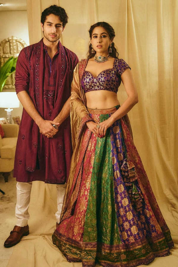 Bollywood Actress Sara Ali Khan Looks Stunning In Lehenga Photos Goes Viral4