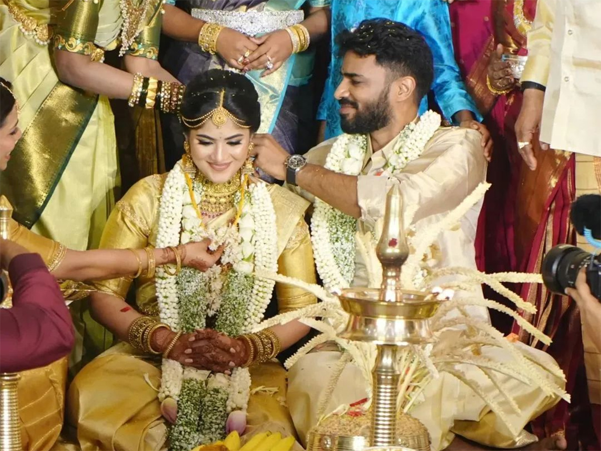 Actress Megha Akash And Saai Vishnu Marriage Photos3