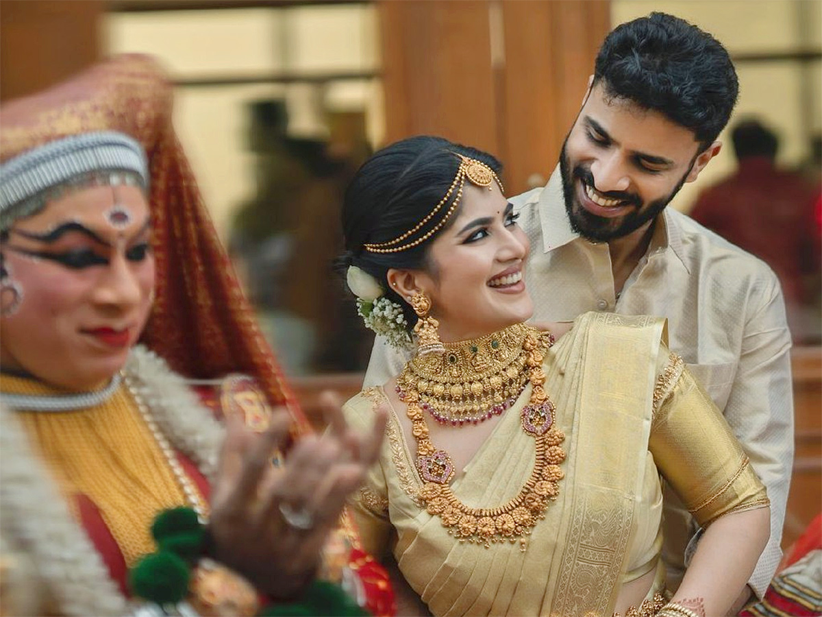 Actress Megha Akash And Saai Vishnu Marriage Photos5