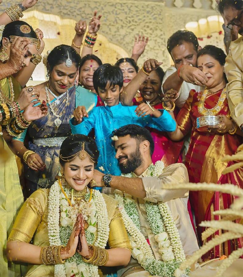 Actress Megha Akash And Saai Vishnu Marriage Photos7