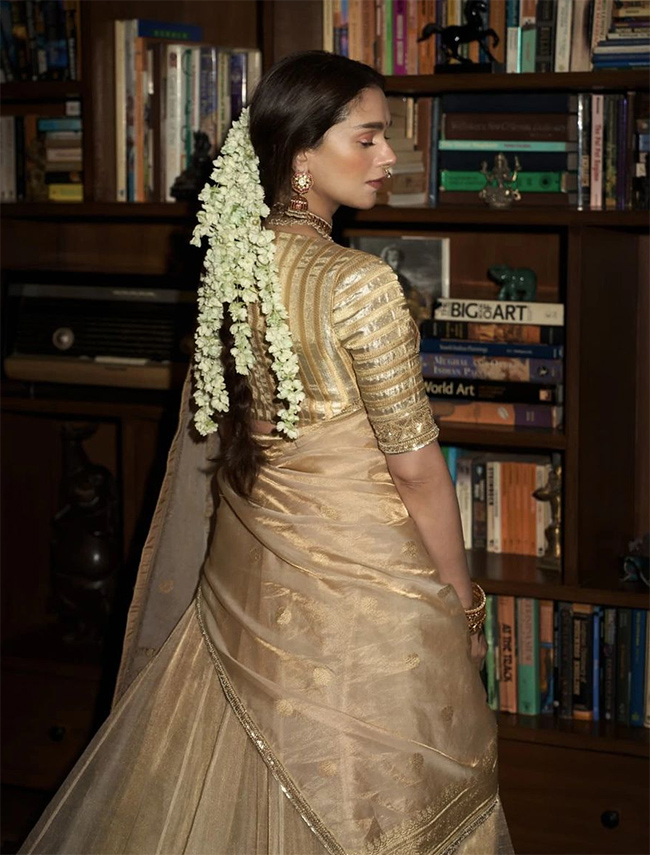 Aditi Rao Hydari and Siddharth married in an intimate ceremony23