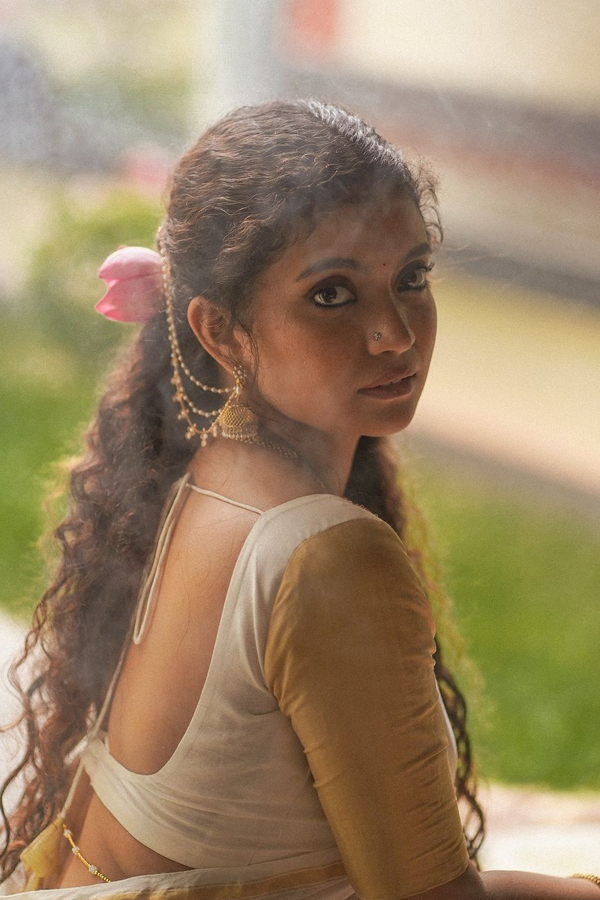 Kalki Beauty Actress Anna Ben Onam Special Look6