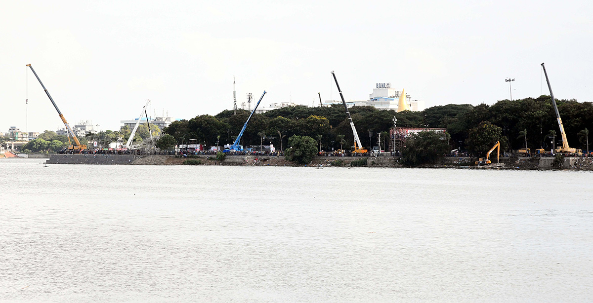 Ganesh Nimajjanam at Tank Bund Hyderabad Photos10