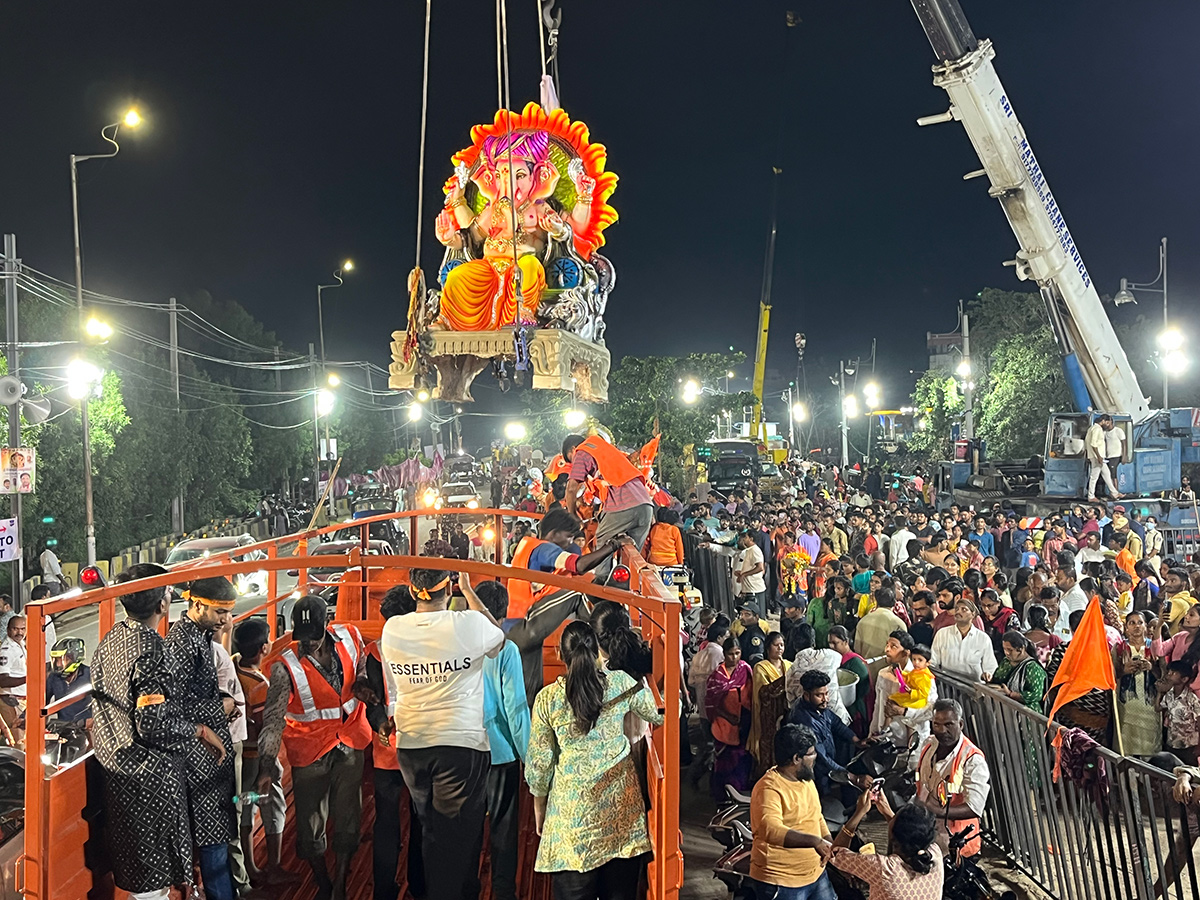 Ganesh Nimajjanam at Tank Bund Hyderabad Photos12