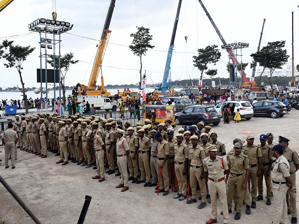 Ganesh Nimajjanam at Tank Bund Hyderabad Photos7