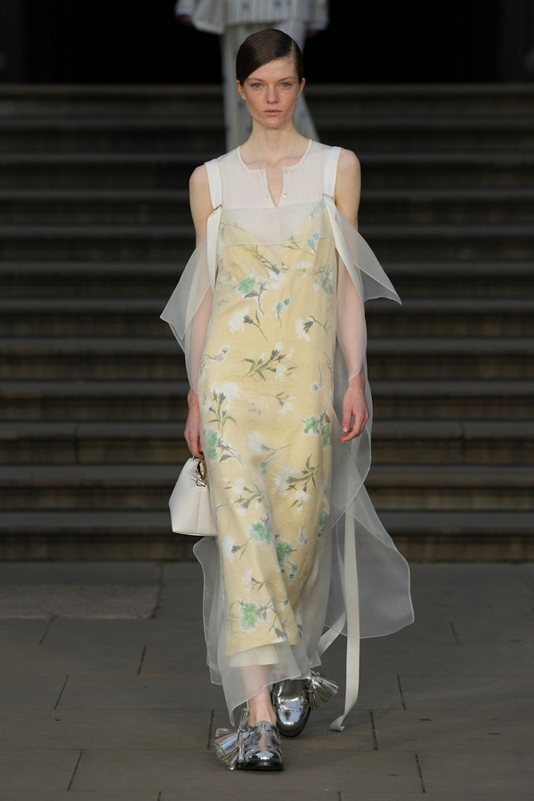 Erdem Spring Summer Collection 2025 Photos Viral17