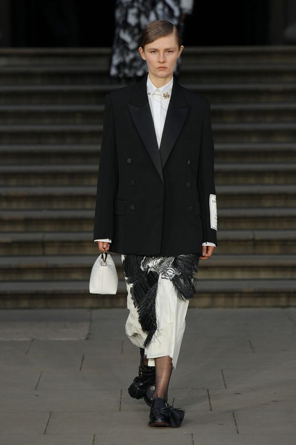 Erdem Spring Summer Collection 2025 Photos Viral21
