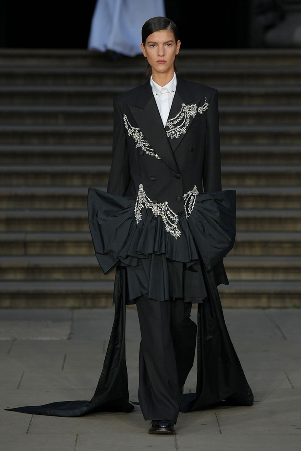 Erdem Spring Summer Collection 2025 Photos Viral30