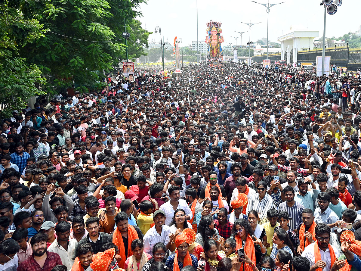 Khairatabad Ganesh Shobha Yatra 2024 Photos18