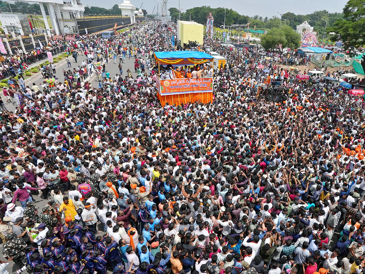 Khairatabad Ganesh Shobha Yatra 2024 Photos19