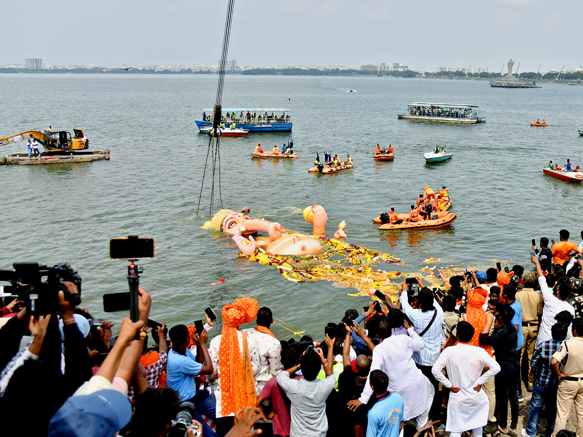 Khairatabad Ganesh Shobha Yatra 2024 Photos3