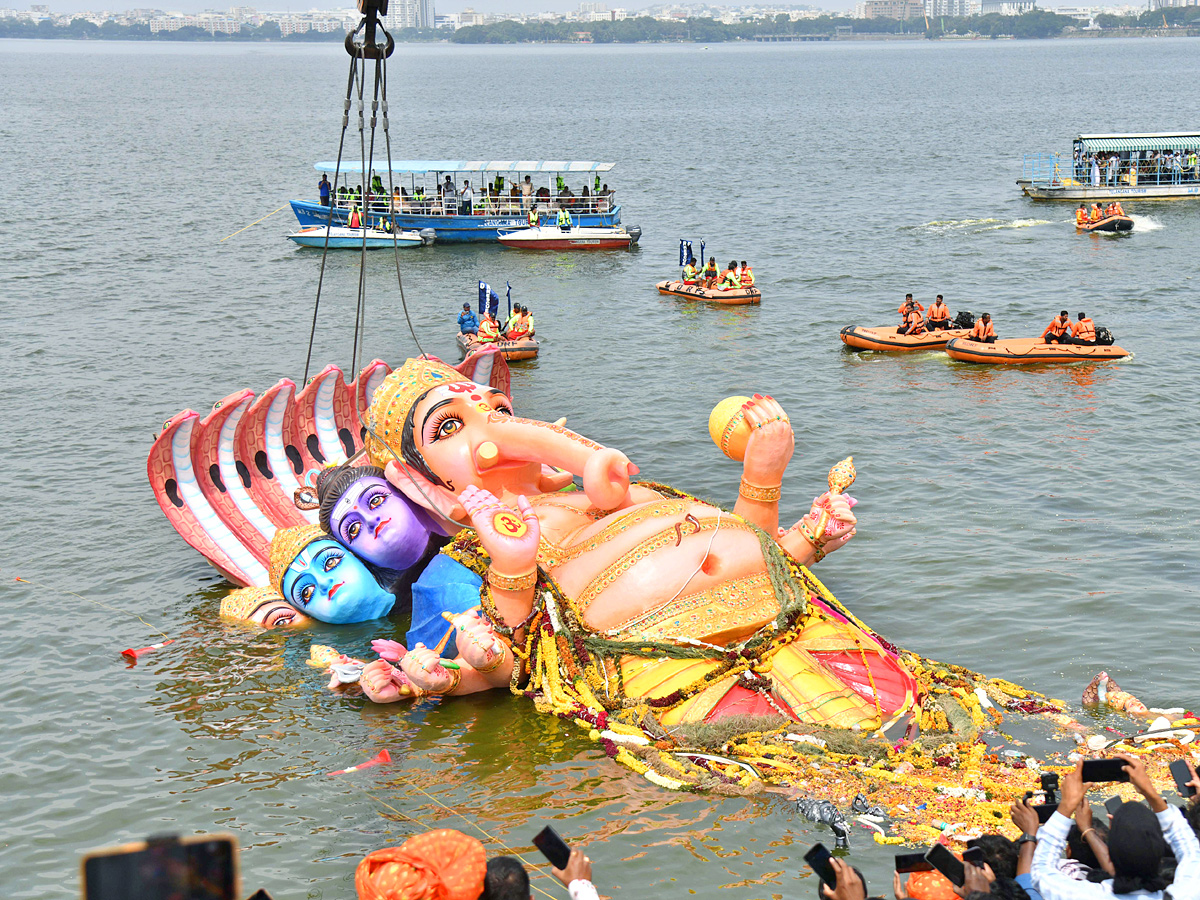 Khairatabad Ganesh Shobha Yatra 2024 Photos4