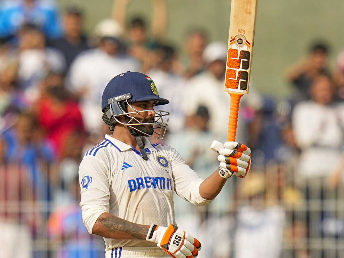 Ravichandran Ashwin, Ravindra Jadeja shine to chances against Bangladesh Photos17