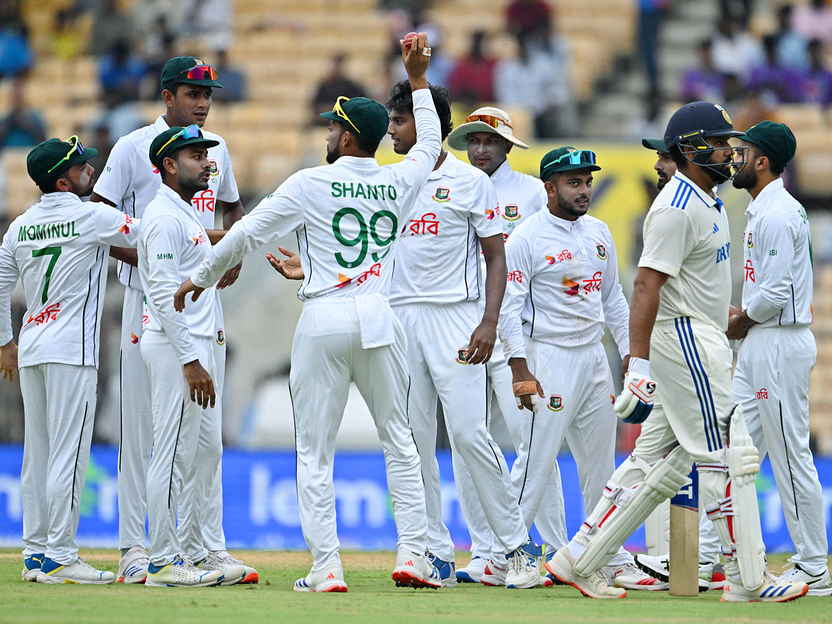 Ravichandran Ashwin, Ravindra Jadeja shine to chances against Bangladesh Photos31