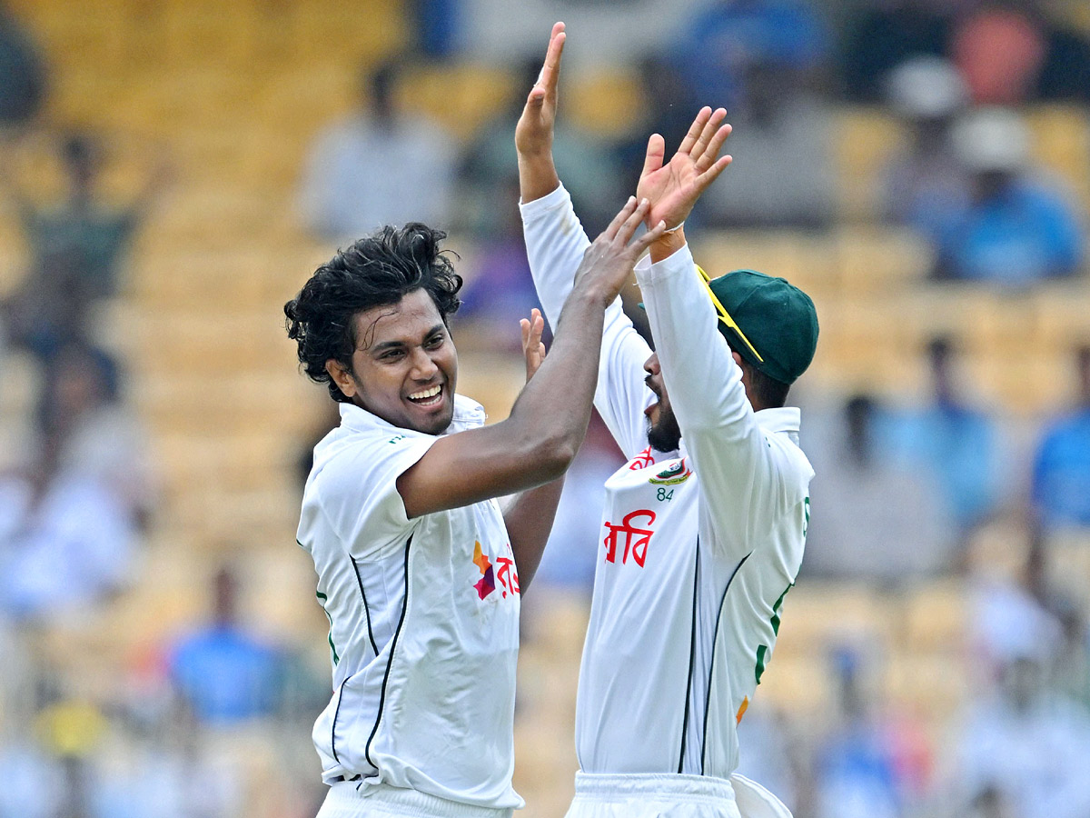 Ravichandran Ashwin, Ravindra Jadeja shine to chances against Bangladesh Photos36