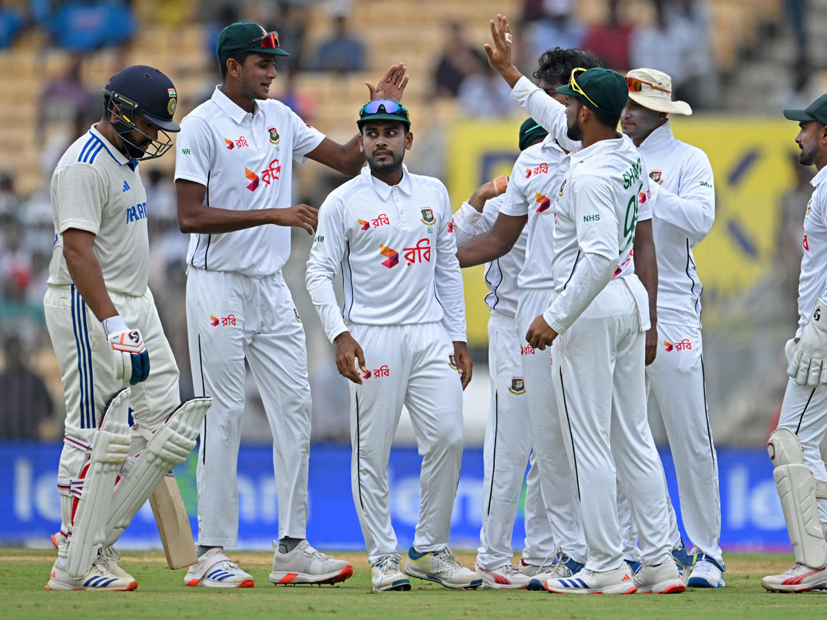 Ravichandran Ashwin, Ravindra Jadeja shine to chances against Bangladesh Photos38