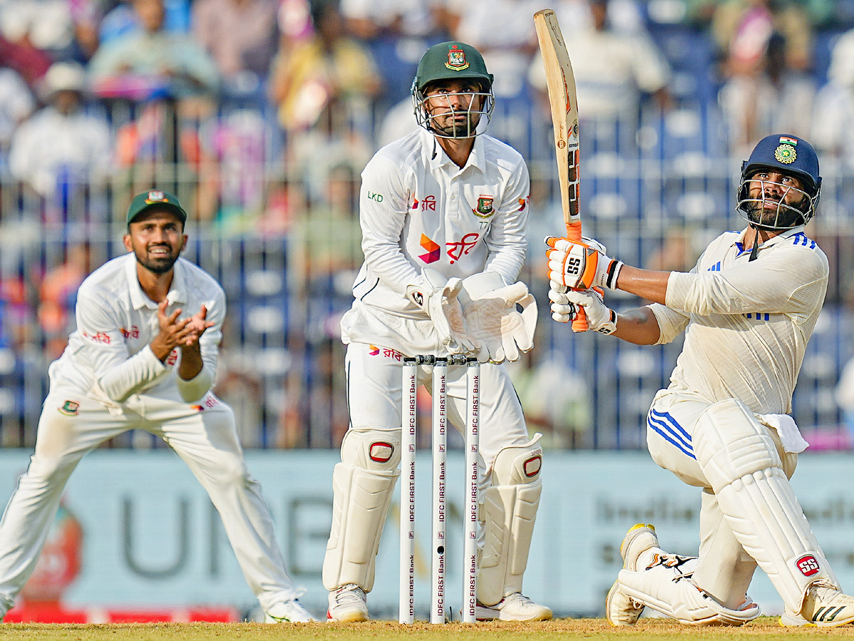 Ravichandran Ashwin, Ravindra Jadeja shine to chances against Bangladesh Photos6