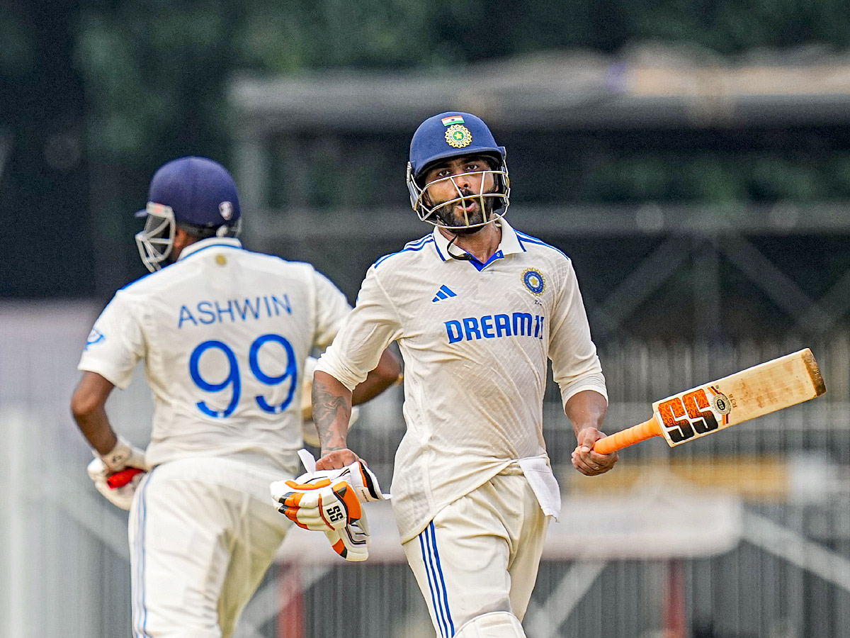 Ravichandran Ashwin, Ravindra Jadeja shine to chances against Bangladesh Photos8