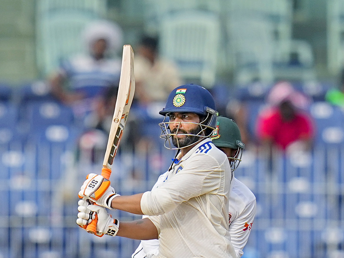 Ravichandran Ashwin, Ravindra Jadeja shine to chances against Bangladesh Photos9