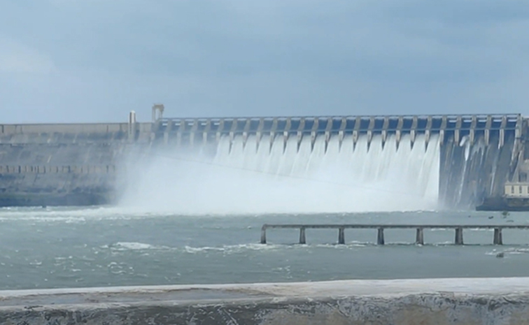 26 Crest Gates Of Nagarjuna Sagar Dam Opened Photos Goes Viral5