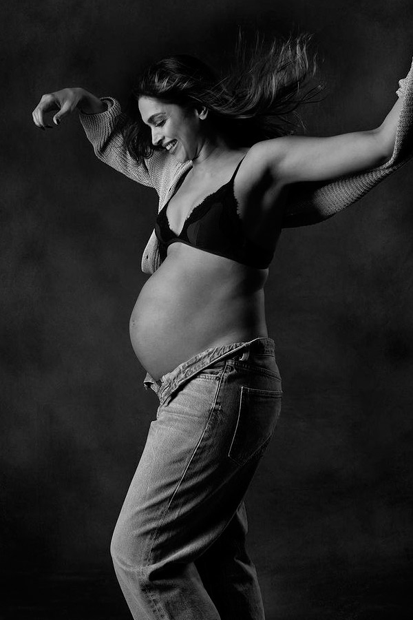 Deepika Padukone, Ranveer Singh share glimpses from pregnancy photoshoot12