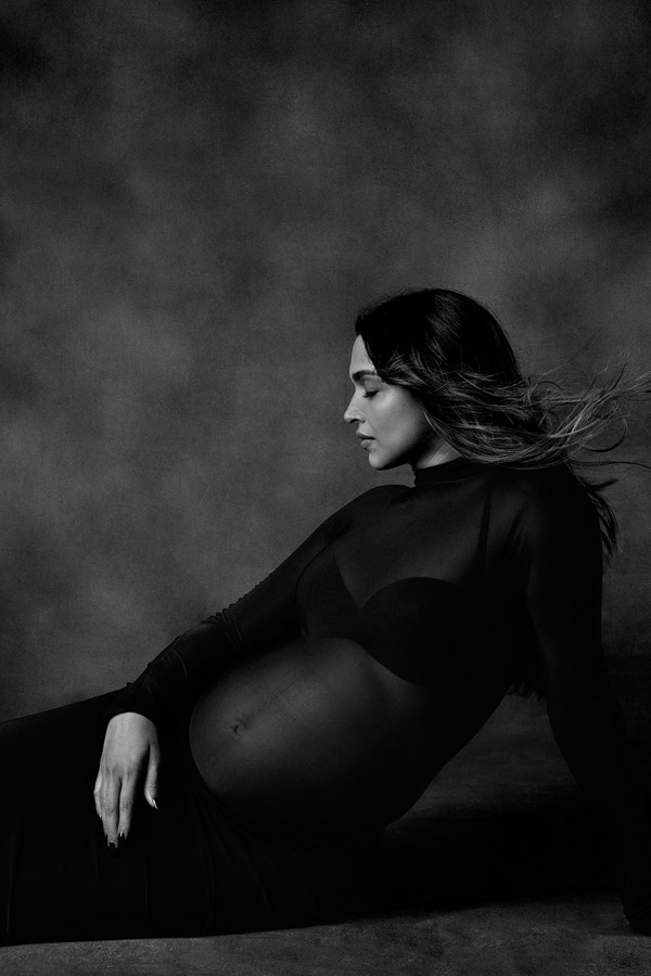 Deepika Padukone, Ranveer Singh share glimpses from pregnancy photoshoot14