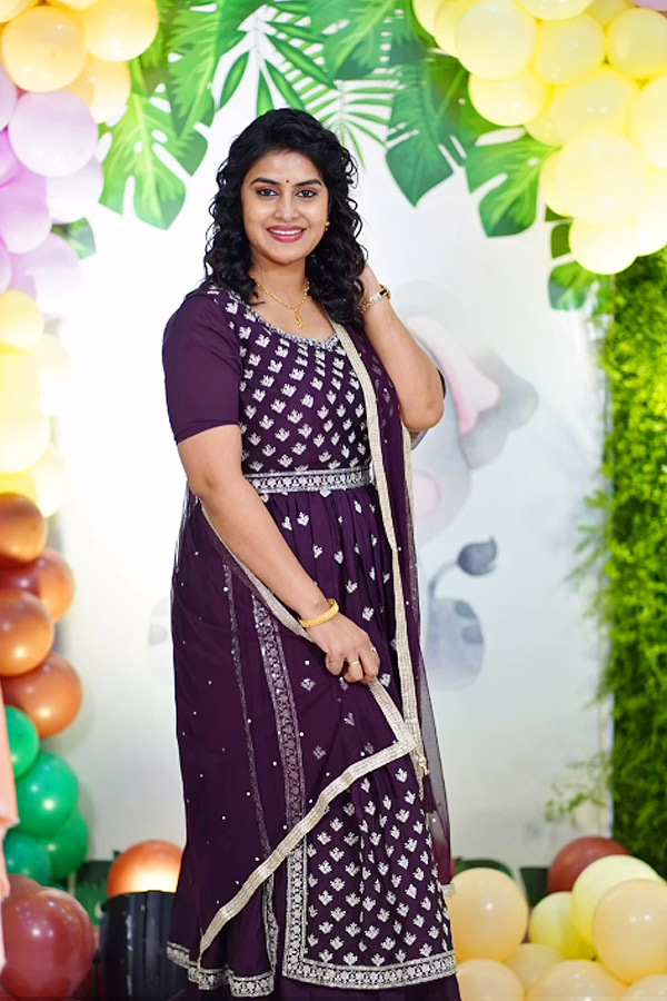 Check out the HD Images of Bigg Boss 8 Contestent Actress Sonia Akula.8