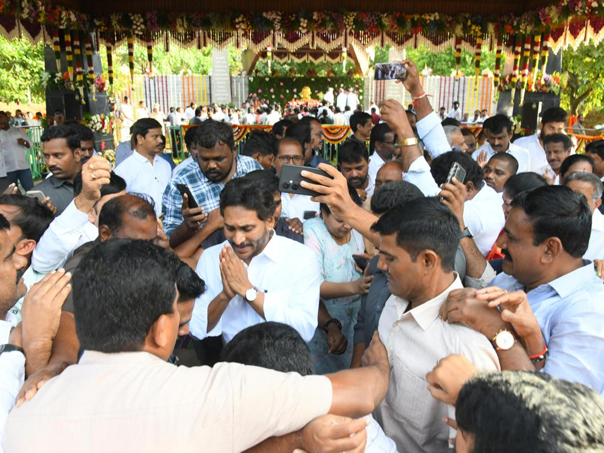 Unforgettable The Great Leader Ys Rajasekhara Reddy Vardhanthi Photos35