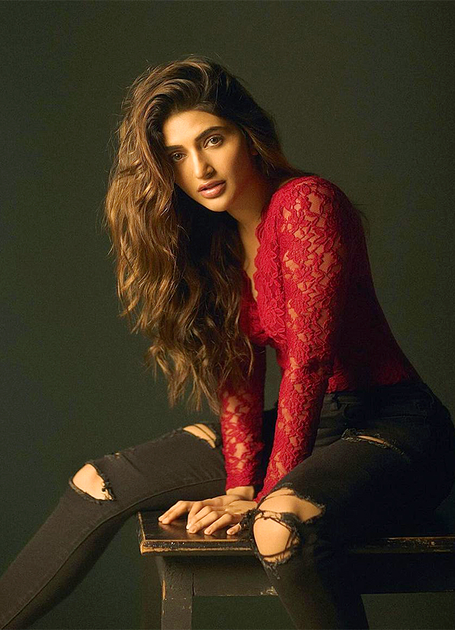 actress sreeleela hot photos2