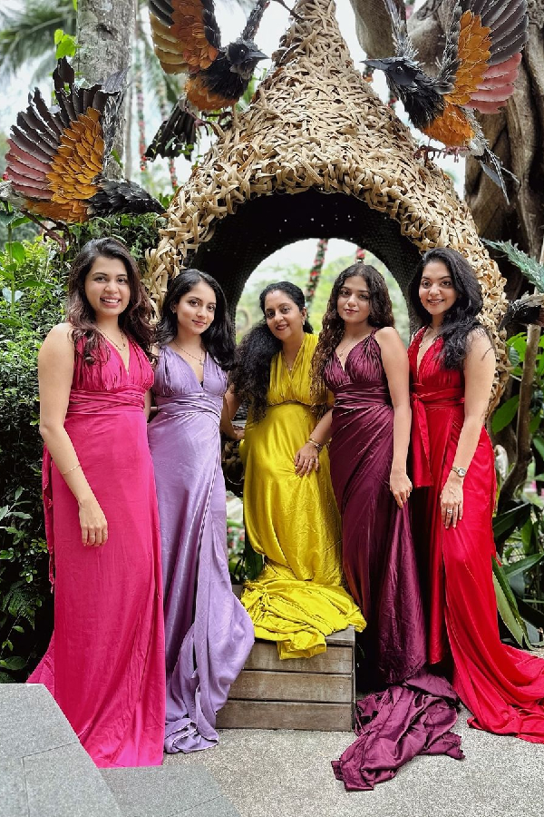 Ahaana Krishna Enjoys Vacation In Bali With Friends, Photos Viral8