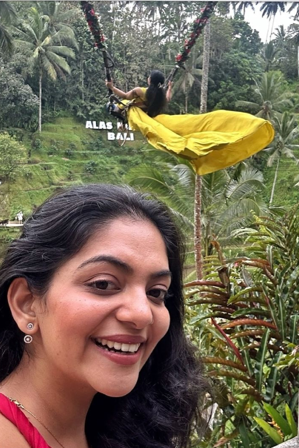 Ahaana Krishna Enjoys Vacation In Bali With Friends, Photos Viral10