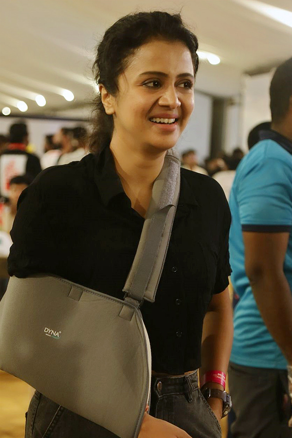Anchor Anjana Rangan share Emotional Post After Hosting NTR Devara Event Photos28