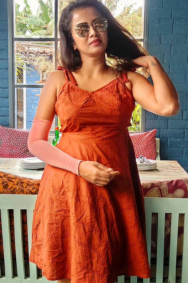 Anchor Anjana Rangan share Emotional Post After Hosting NTR Devara Event Photos29