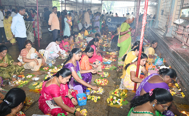 Huge Rush Of Devotees In Alipiri Steps Route Photos8