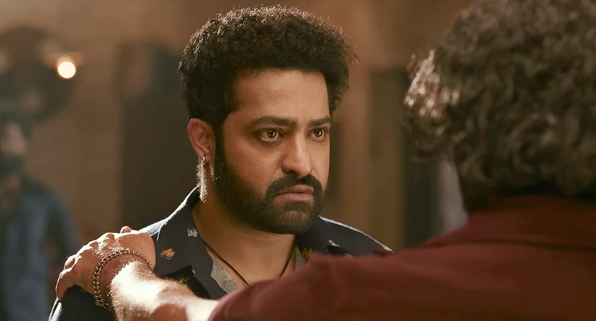Jr NTR Devara Movie HD Stills Photos17