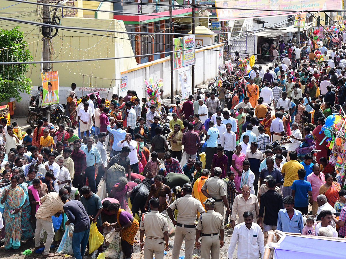 Poleramma Jatara Venkatagiri 2024 Photos11