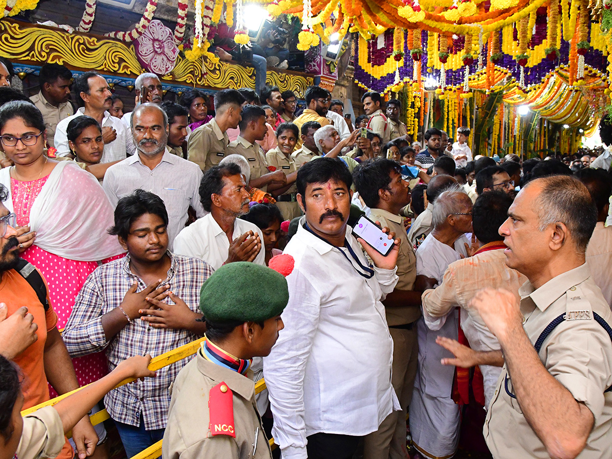Poleramma Jatara Venkatagiri 2024 Photos12